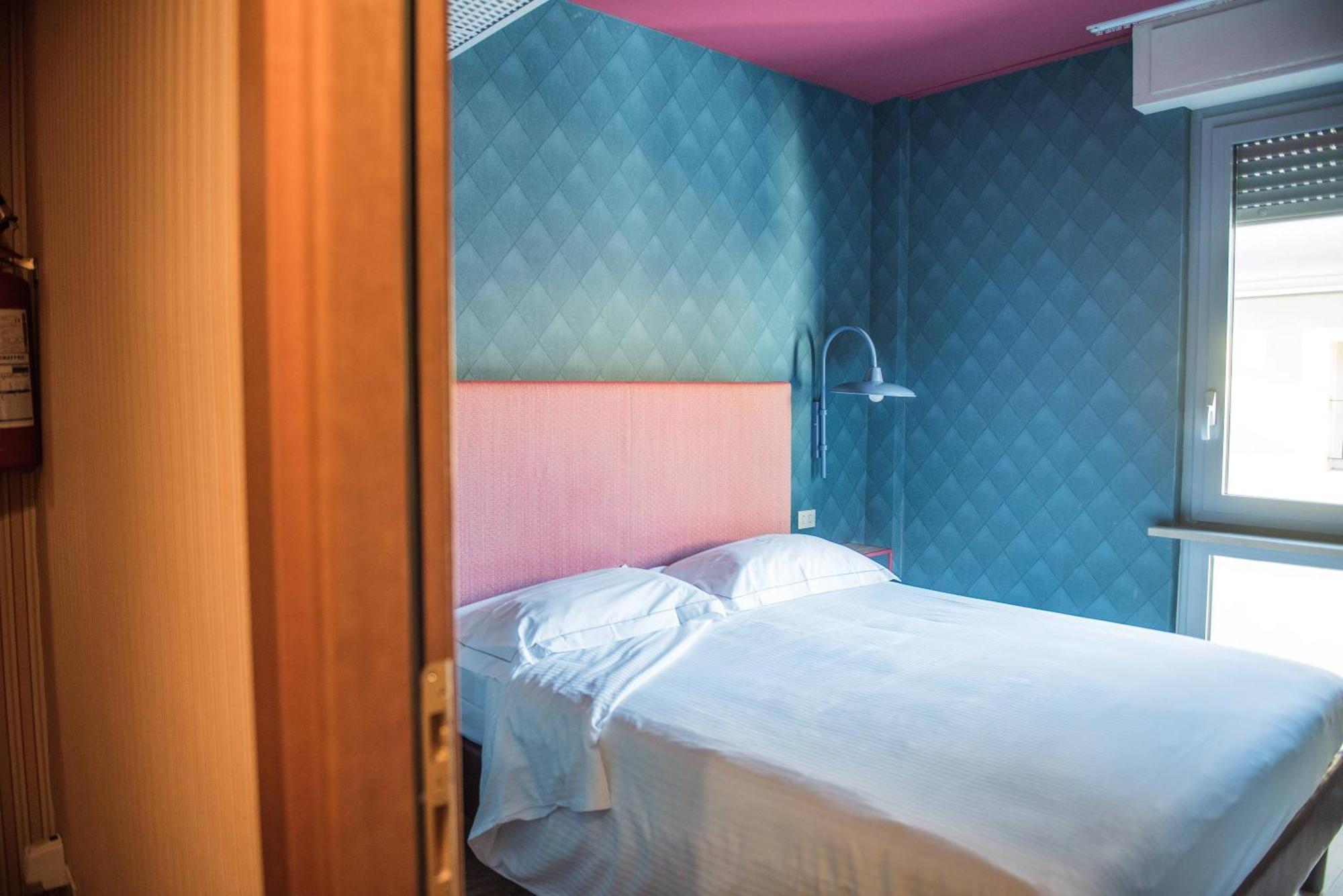 Double or Twin Room,960078115:JPEG